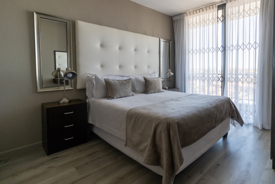 1 Bedroom Property for Sale in Bloubergstrand Western Cape